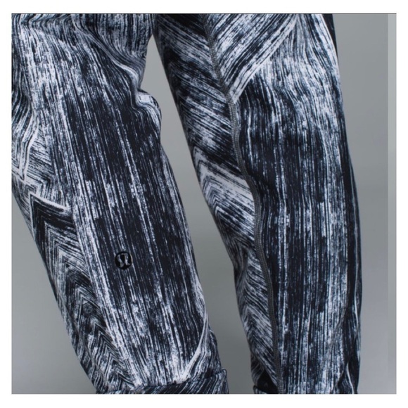 ❤️ LULULEMON Namaskar pants Heat Wave White Black B28 - Picture 13 of 16